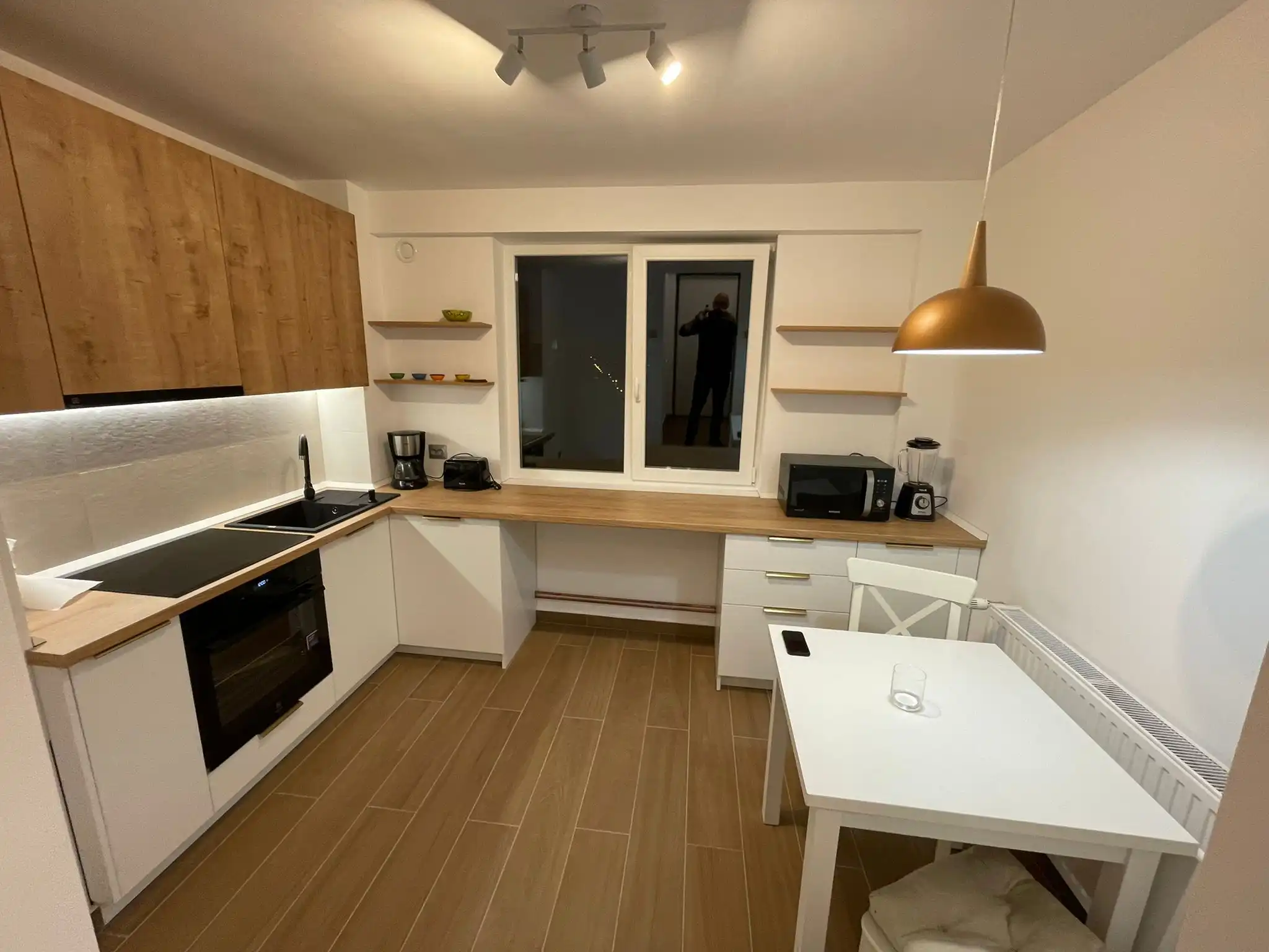 Bucatarie-la-comanda-apartament
