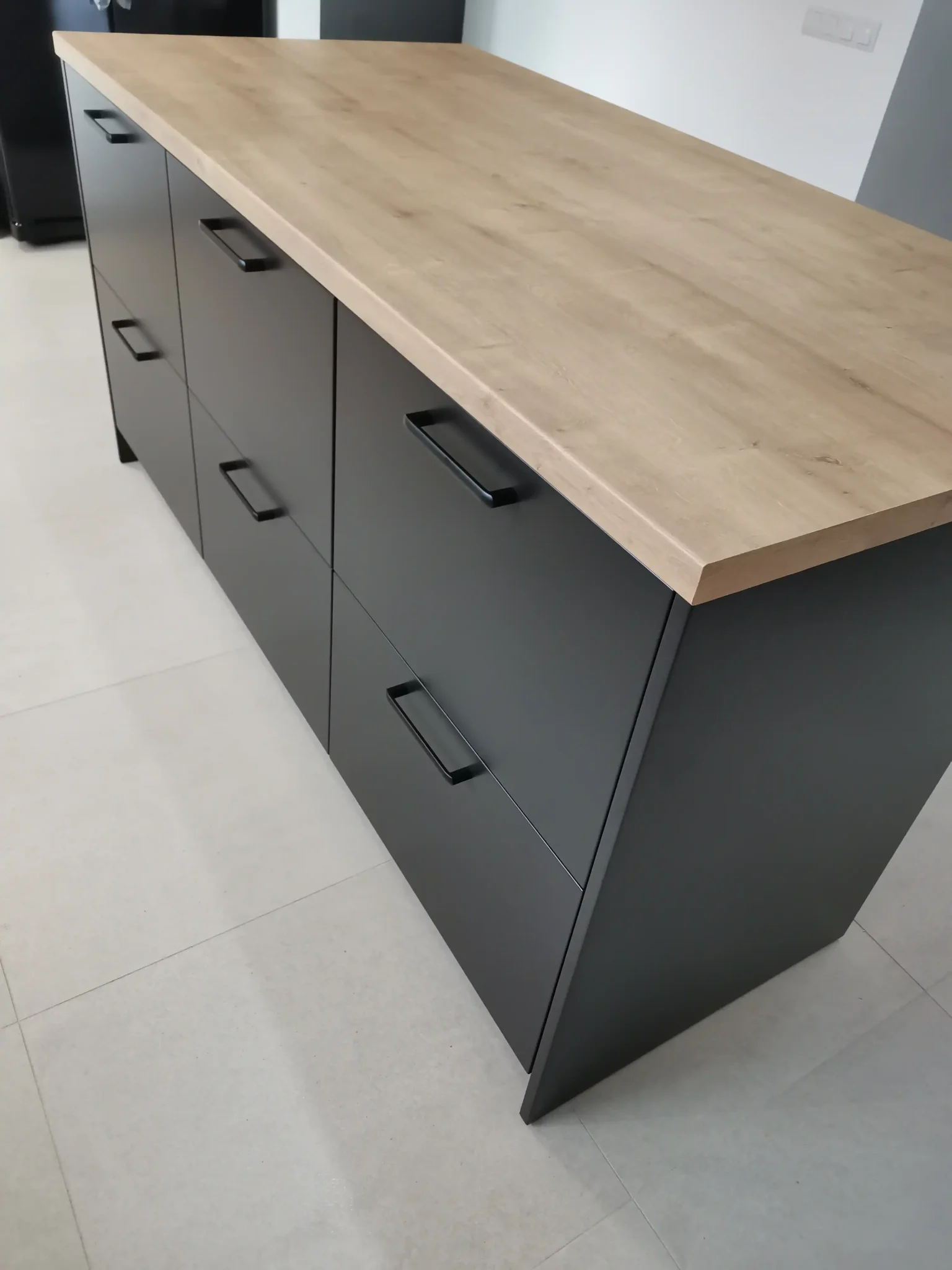 insula-de-bucatarie-la-comanda